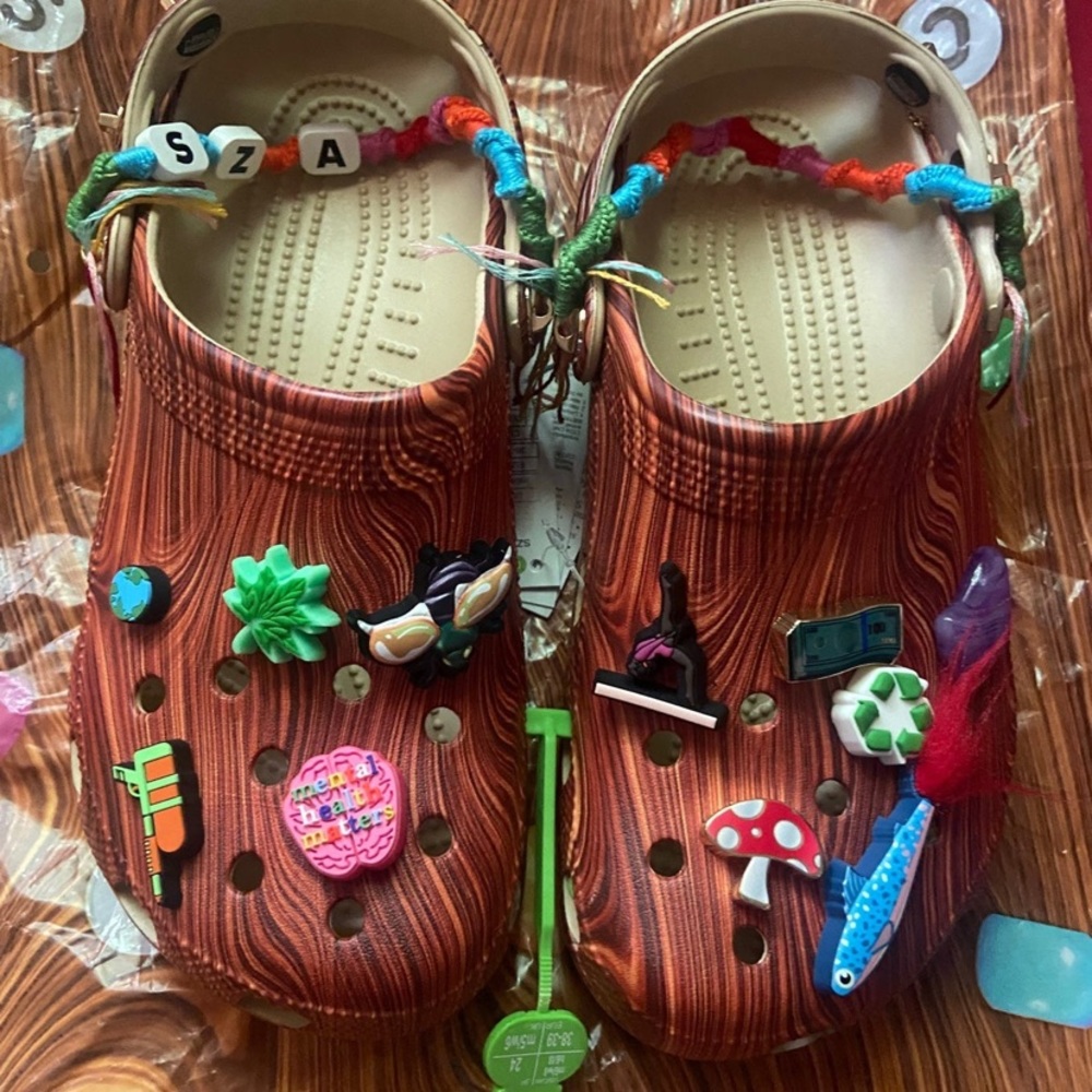 SZA Crocs